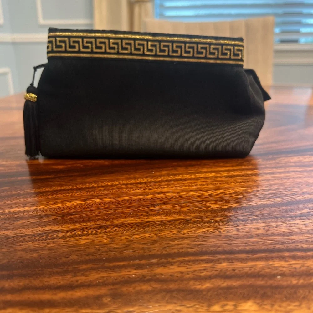 Gianni Versace Porfumi Black and Gold Clutch/ Makeup Bag w Tassel. Blk & Gold - Picture 11 of 11